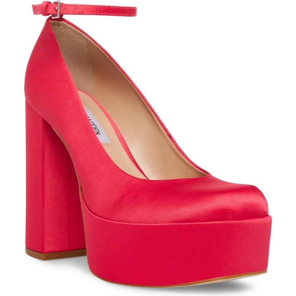 Artem Ankle Strap Pump